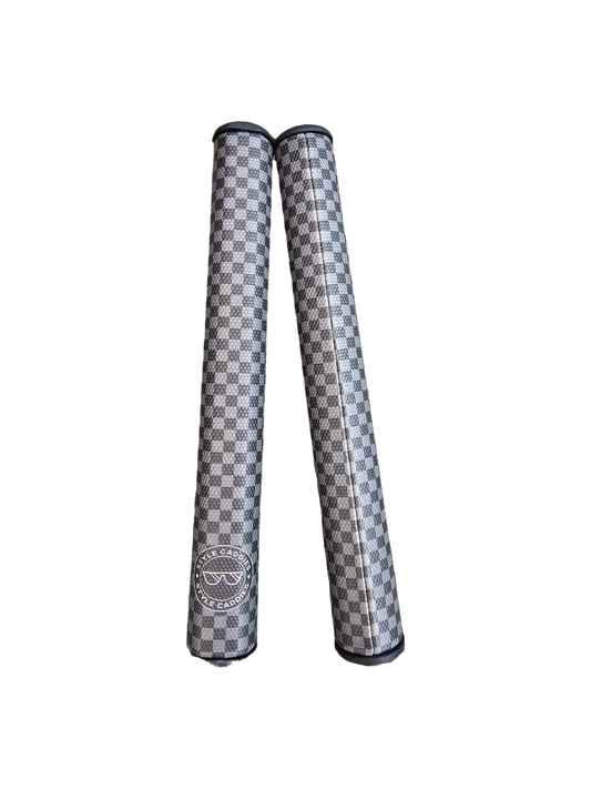 Checker Chaser Midsize Putter Grip