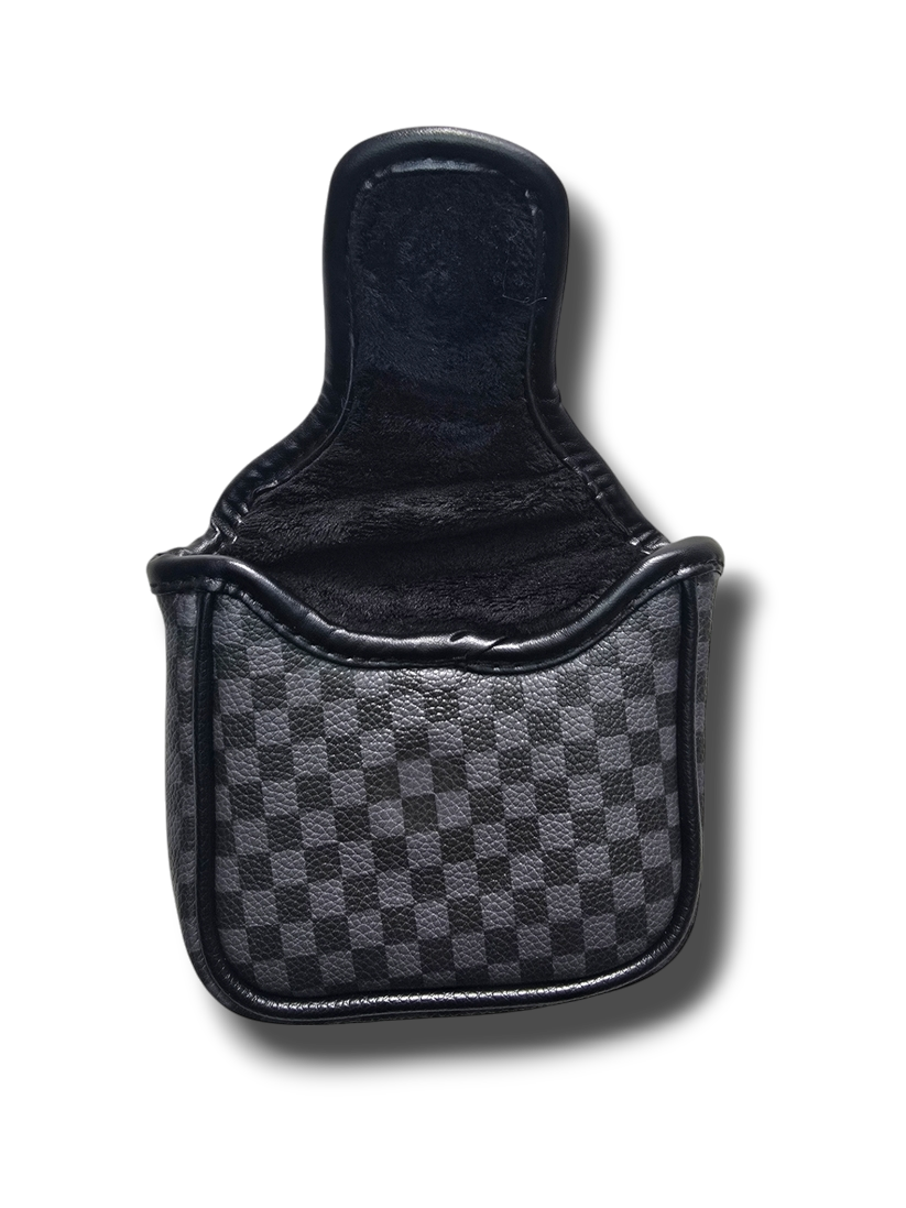 Checkers mallet putter cover back showing magnet