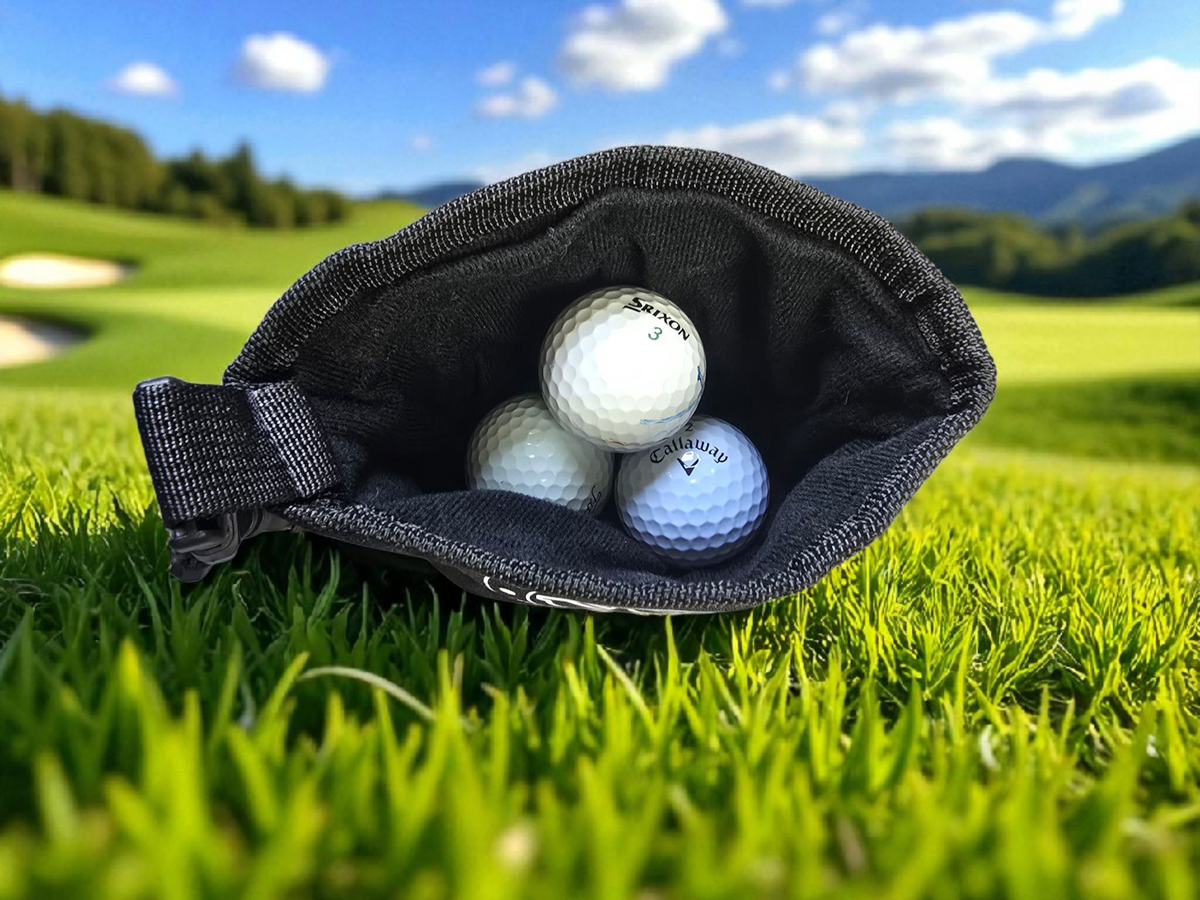Golf cleaning pouch compact lightweight design