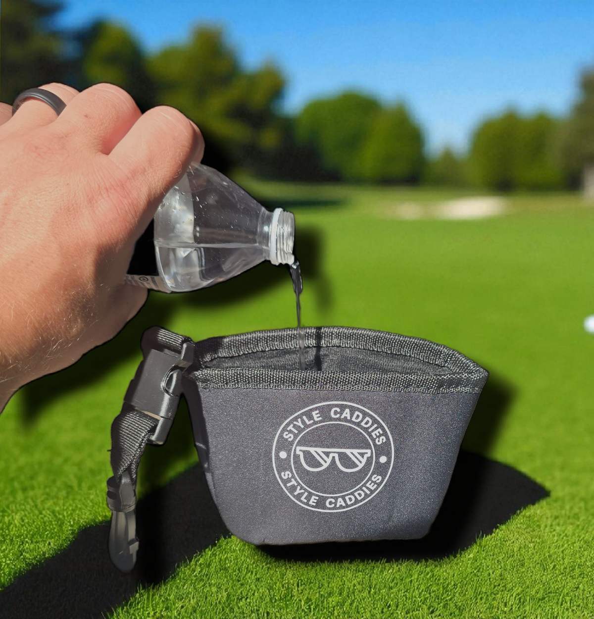 Golf cleaning pouch in use scrubbing golf club