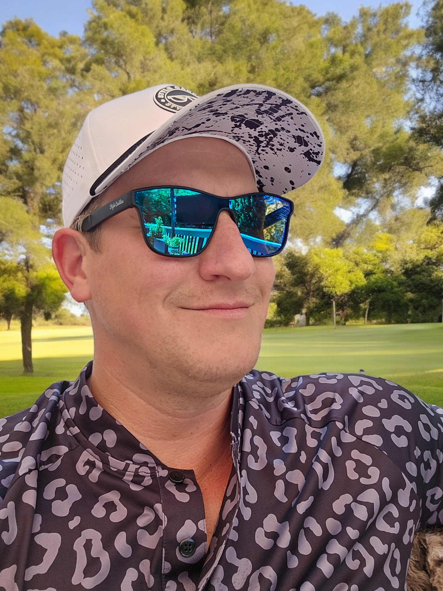 Midnight blue golf sunglasses UV protection
